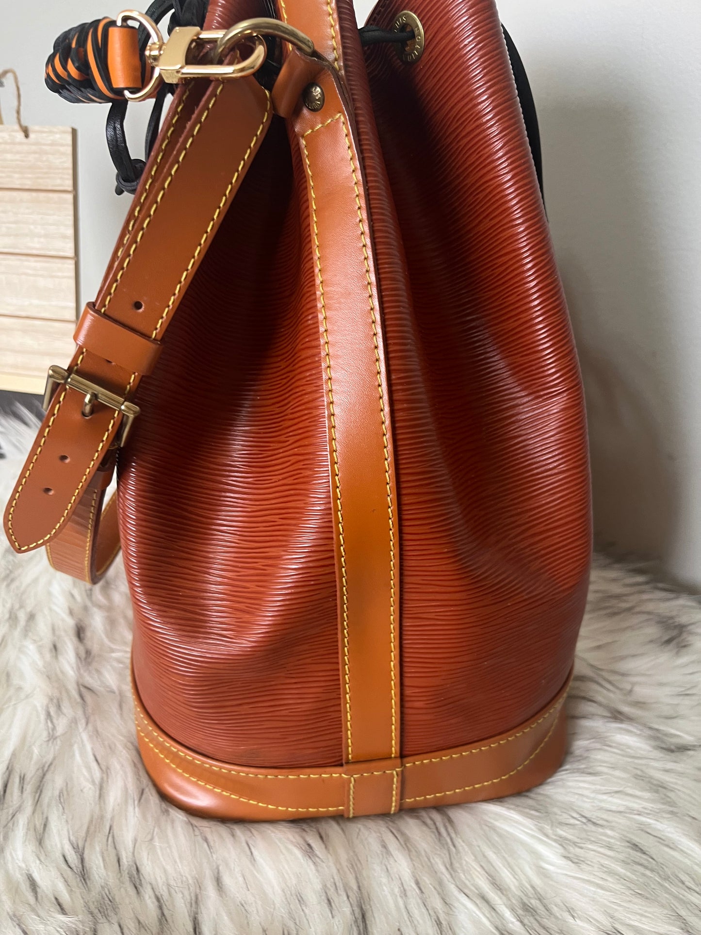 Bucket Bag